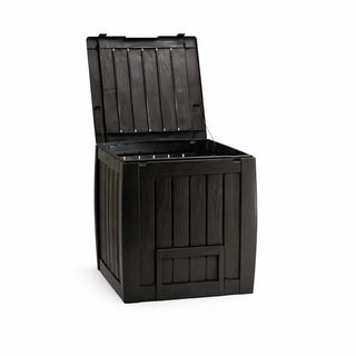 Outdoor garden composter with an airtight lid