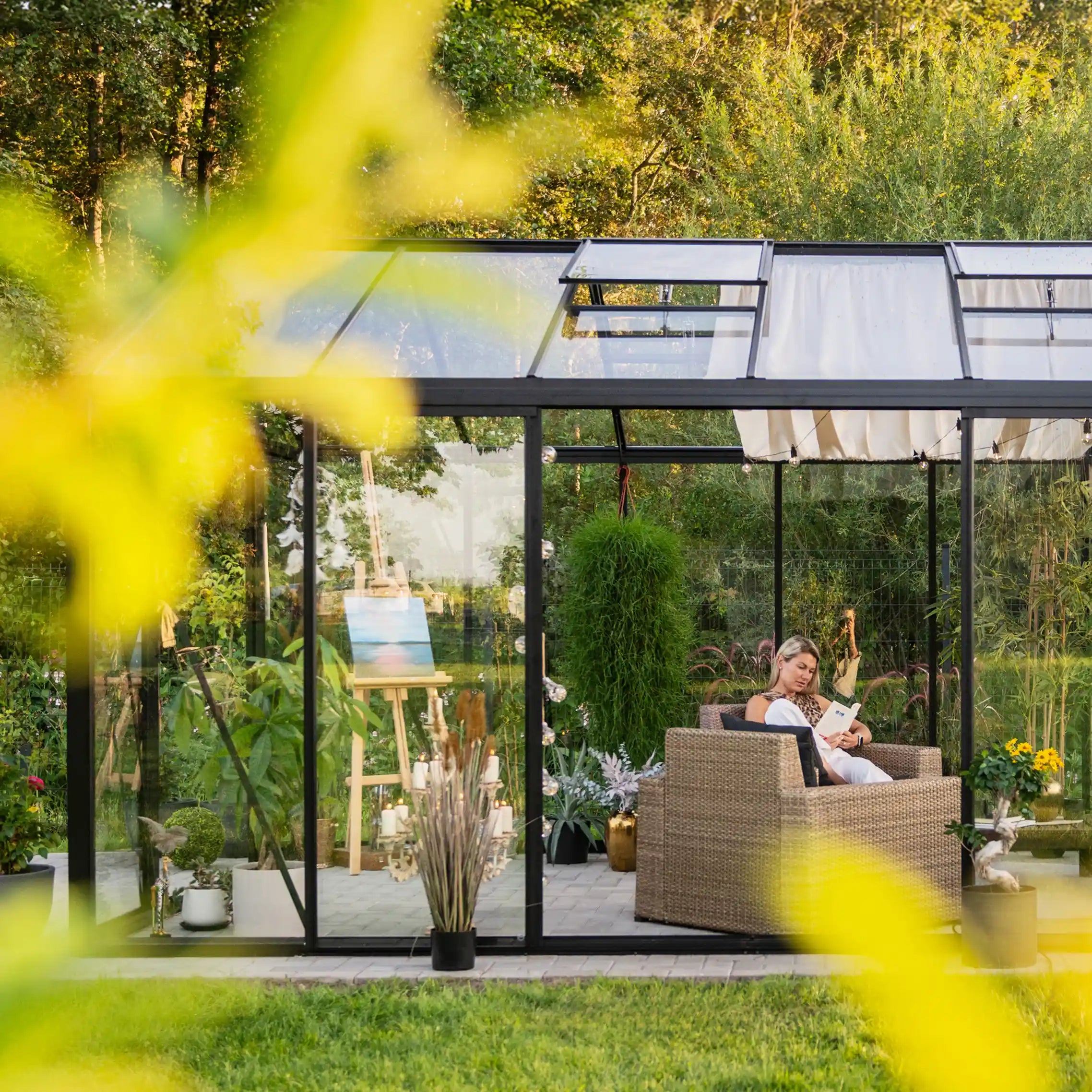 The Cottage glass greenhouse sliding doors, aluminum frame detail