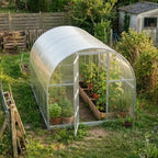 serre de jardin tunnel polycarbonate L'intemporelle (12m²) en 6mm vue extérieure - AtmoSerre